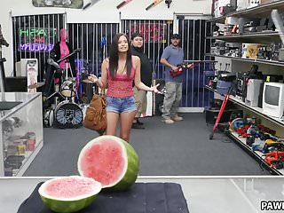 Alexis Deen Visits The Pawn Shop - Xxx Pawn free video