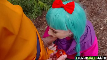 Cock Hungry Cosplayer Jessie Saint Sucking The Sutds Big Cock free video