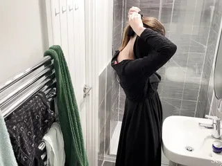 Omg! Hidden Cam In Airbnb Apartment Caught Muslim Arab Girl In Hijab Taking Shower And Masturbate free video