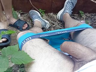 Behind The Garage In Public Sucking A Big Dick To Cum In Your Mouth free video