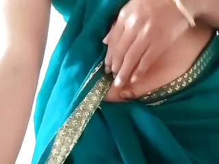Swetha Tamil Wife Saree Strip Record Video free video